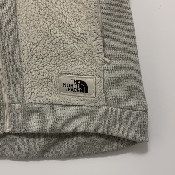 The North Face Furry Fleece Vest - Picture 6 of 10